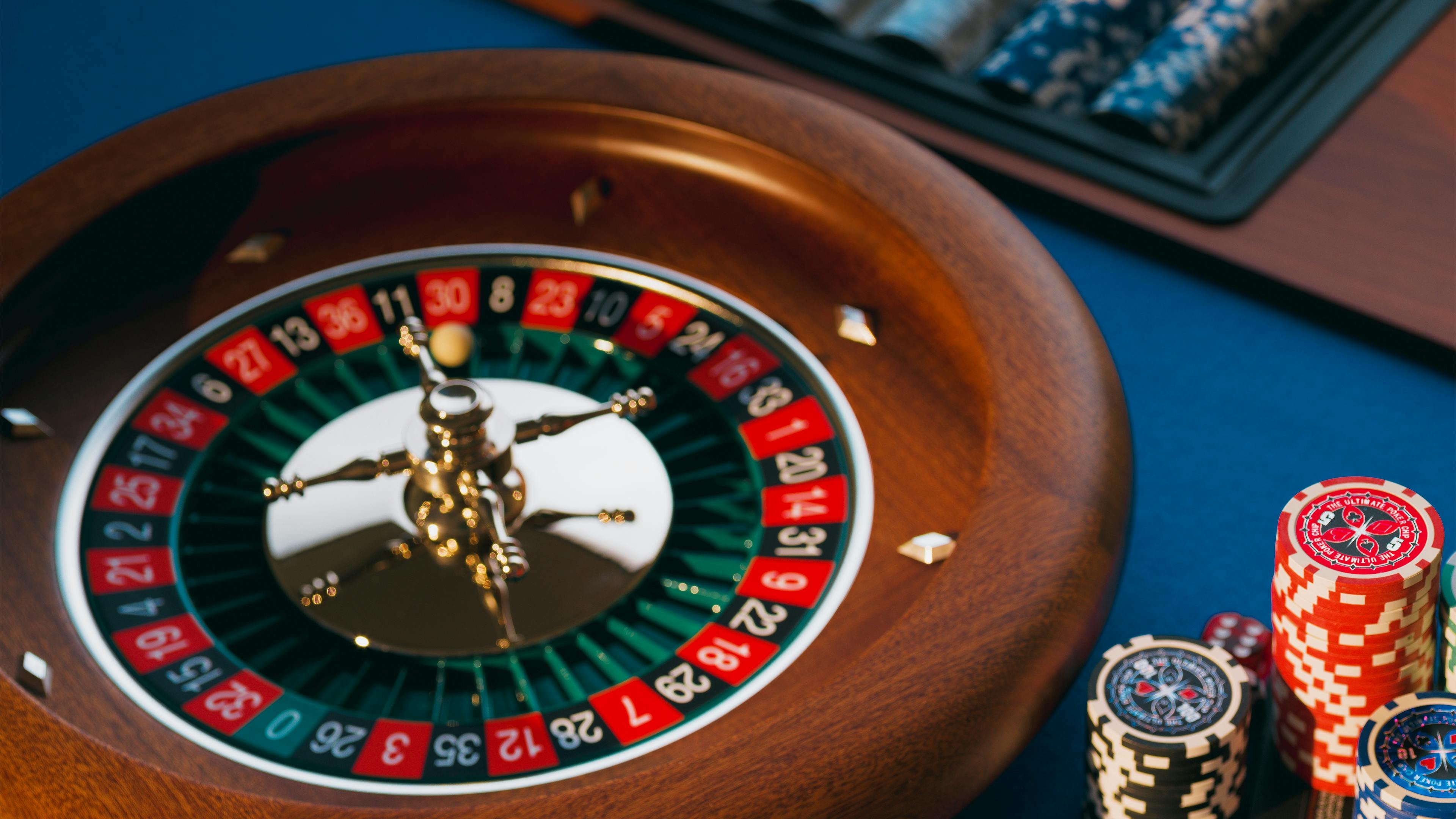 APO33 taruhan olahraga sepak bola liga premier eropa live betting odds kompetitif